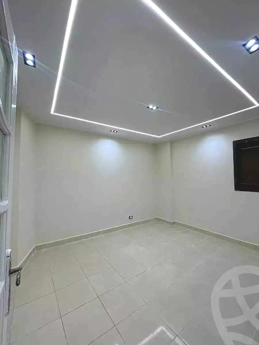 https://aqarmap.com.eg/ar/listing/6715825-for-sale-alexandria-l-jmy-lbytsh-ibrahim-othman-st