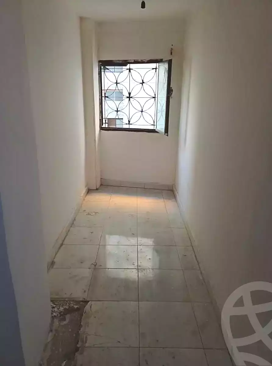 https://aqarmap.com.eg/ar/listing/6717300-for-sale-alexandria-sydy-bshr-sydy-bshr-bhry-shr-khld-bn-lwlyd
