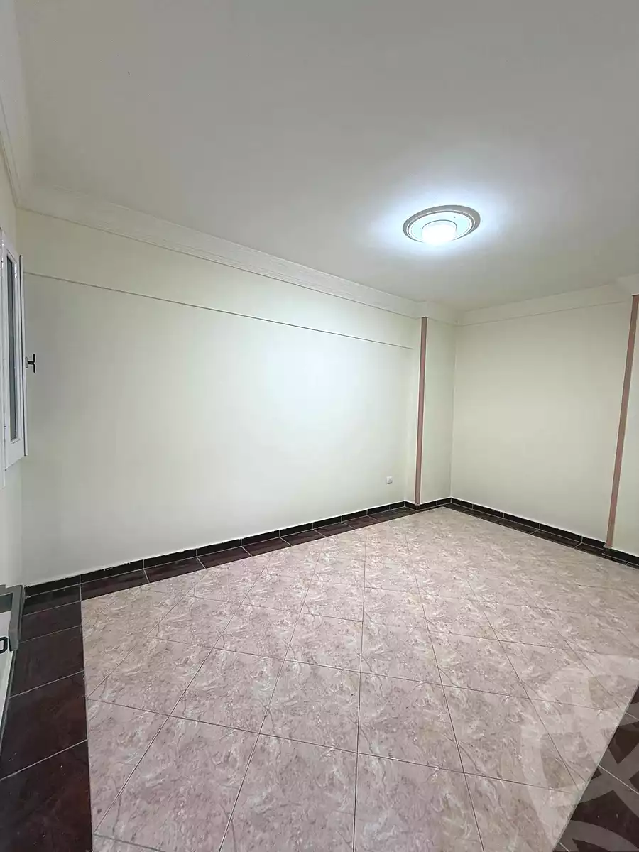 https://aqarmap.com.eg/ar/listing/6717321-for-sale-alexandria-miami-shr-jml-bd-lnsr