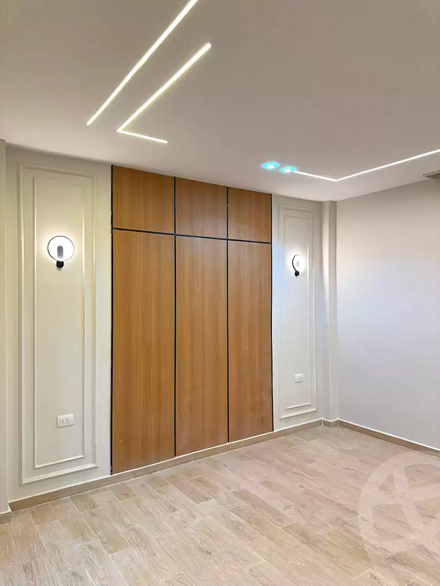 https://aqarmap.com.eg/ar/listing/6718321-for-sale-cairo-6th-of-october-el-ahyaa-neighborhood-3rd-al-hay-al-thalith-st