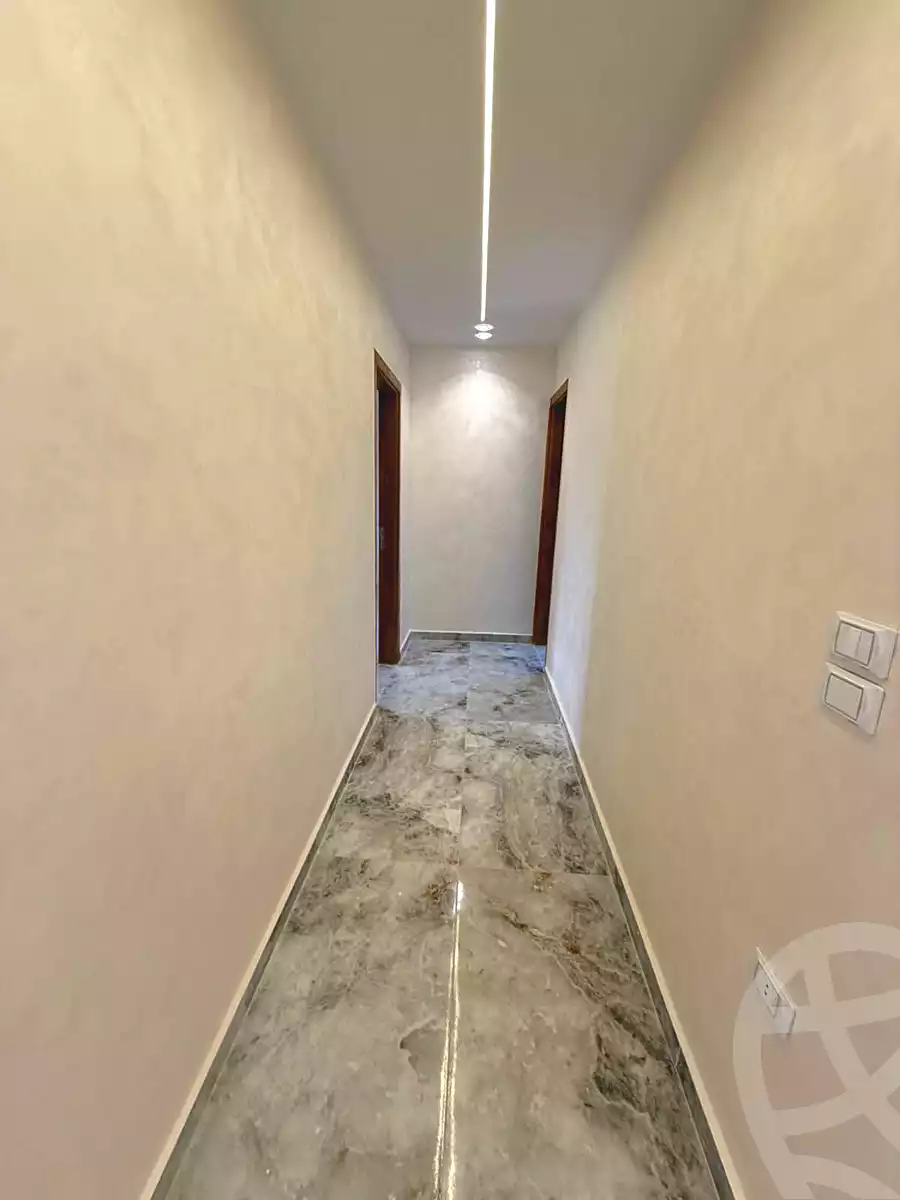 https://aqarmap.com.eg/ar/listing/6718380-for-sale-cairo-6th-of-october-el-ahyaa-neighborhood-4th-district-no-7