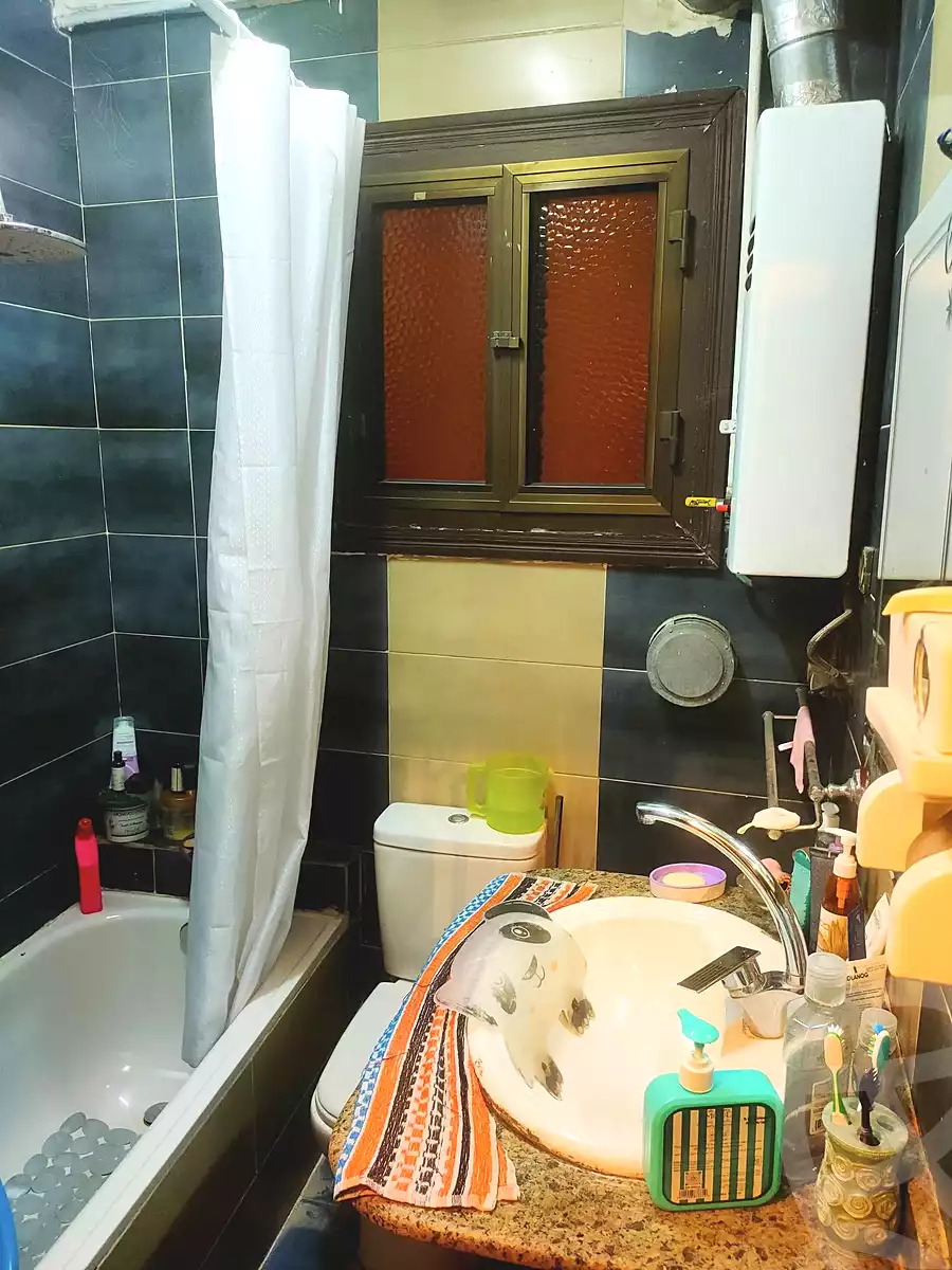 https://aqarmap.com.eg/en/listing/6719998-for-sale-cairo-shoubra-el-sahel-shobra-st