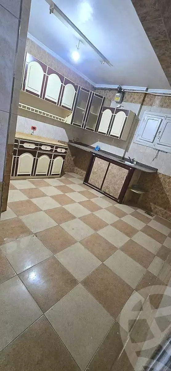 https://aqarmap.com.eg/en/listing/6721804-for-rent-cairo-helwan-helwan-el-sharkeya-heidar-st