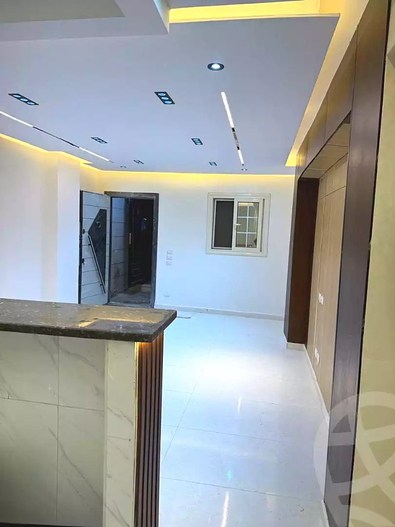 https://aqarmap.com.eg/ar/listing/6722953-for-sale-cairo-6th-of-october-el-ahyaa-neighborhood-2nd-divided-from-al-kafrawei-st