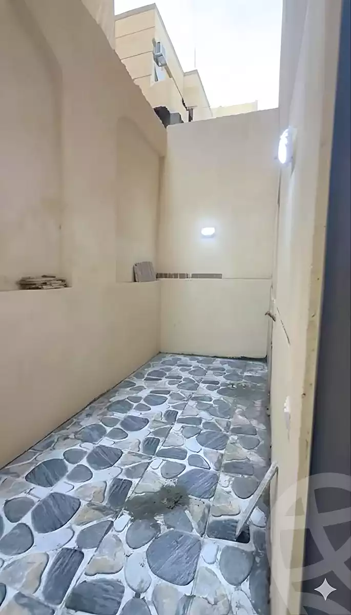 https://aqarmap.com.eg/ar/listing/6722953-for-sale-cairo-6th-of-october-el-ahyaa-neighborhood-2nd-divided-from-al-kafrawei-st