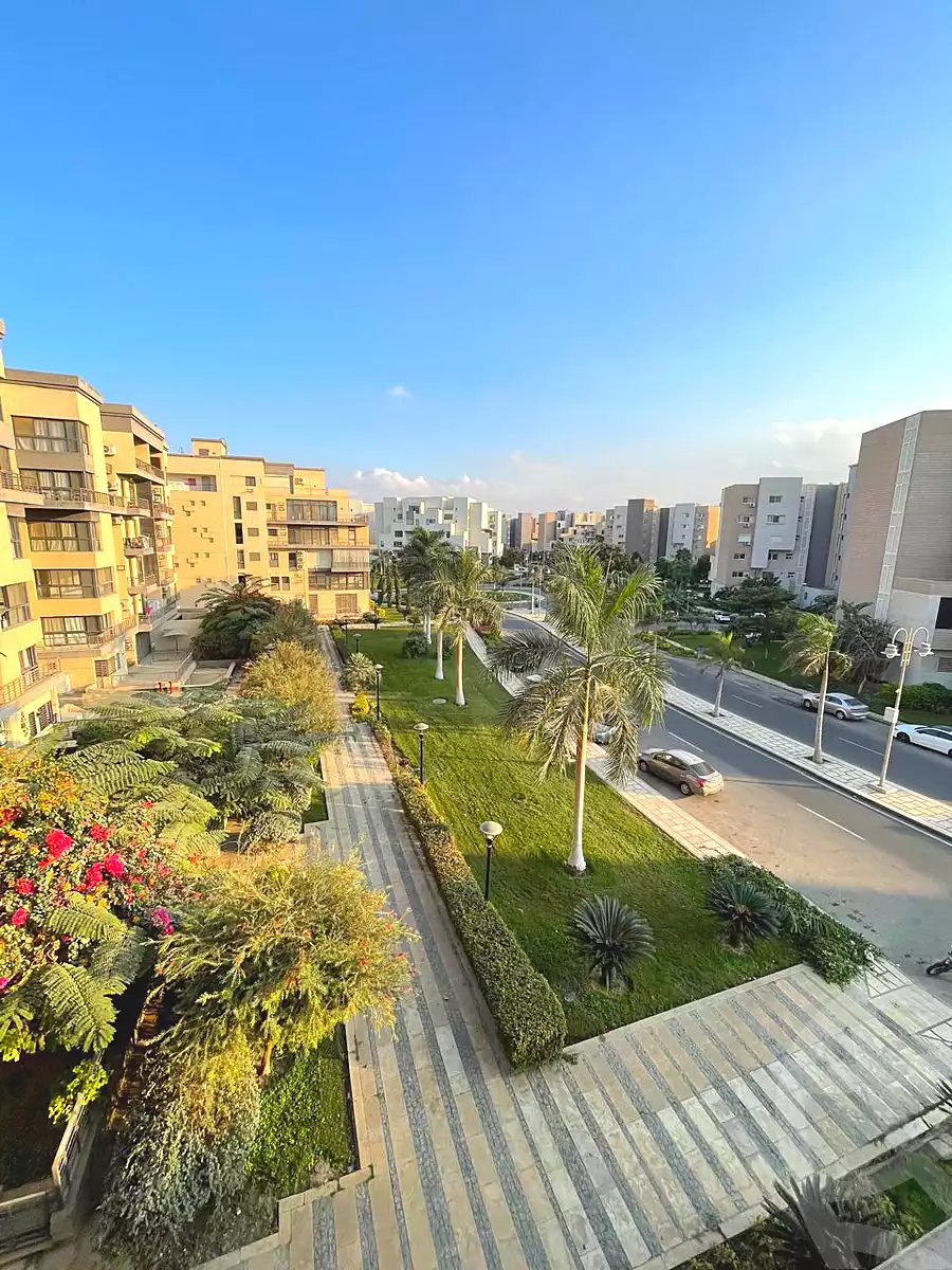 https://aqarmap.com.eg/ar/listing/6723144-for-sale-cairo-new-cairo-madinaty-eighth-zone-buildings-madinaty-b-8