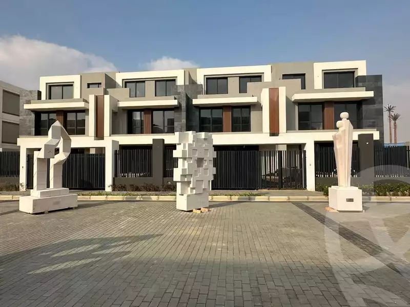 https://aqarmap.com.eg/ar/listing/6723170-for-sale-cairo-new-cairo-compounds-el-patio-town-compound-la-vista