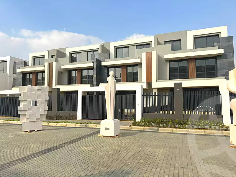 https://aqarmap.com.eg/ar/listing/6723245-for-sale-cairo-new-cairo-compounds-el-patio-town-compound-la-vista