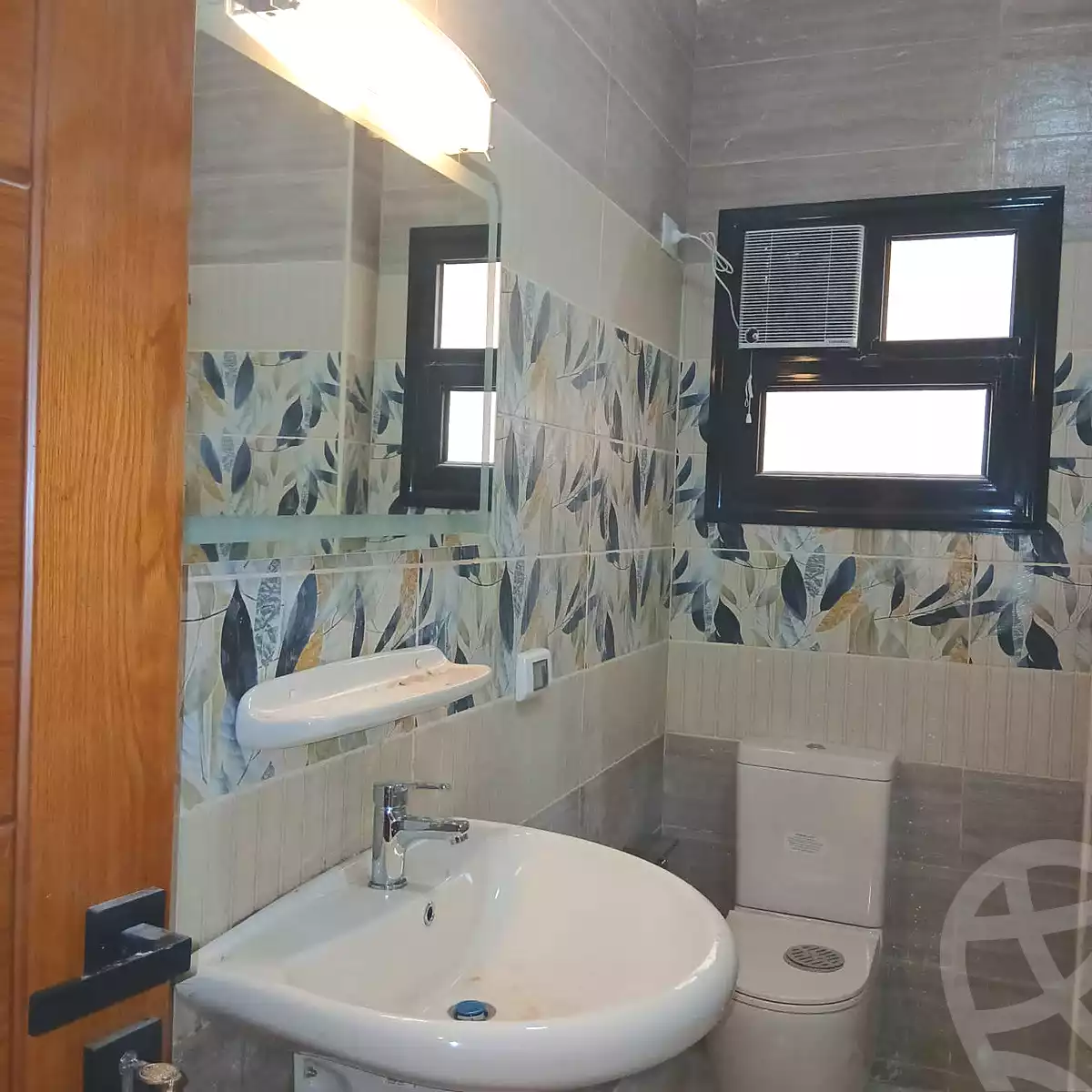 https://aqarmap.com.eg/ar/listing/6723884-for-rent-cairo-new-cairo-el-lotus-lotus-north-lmntq-lthny-llwts-lshmly