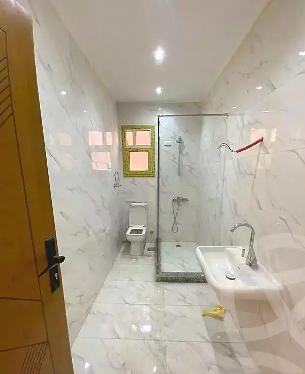 https://aqarmap.com.eg/ar/listing/6725330-for-sale-cairo-6th-of-october-el-ahyaa-neighborhood-2nd-divided-from-al-kafrawei-st