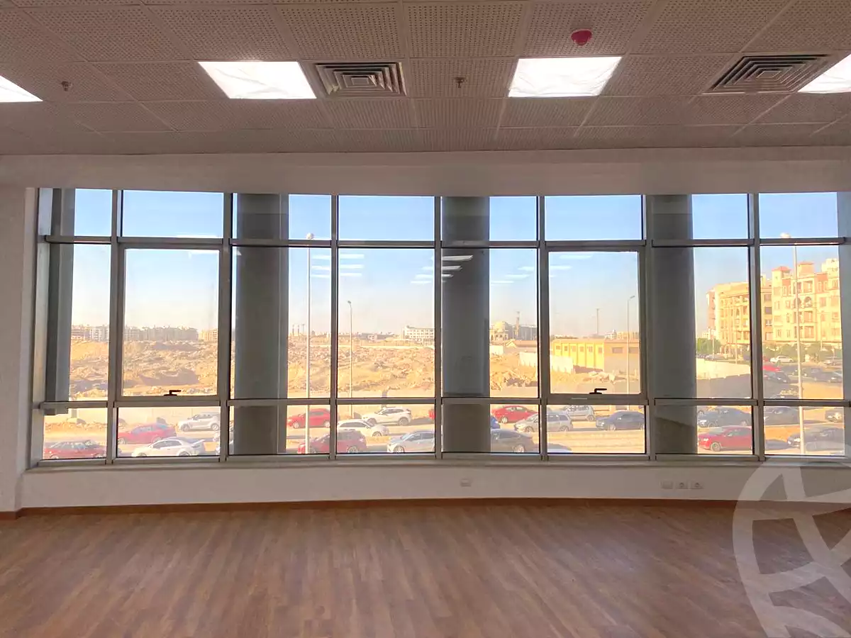 https://aqarmap.com.eg/ar/listing/6725421-for-rent-cairo-new-cairo-compounds-sntrw-mwl