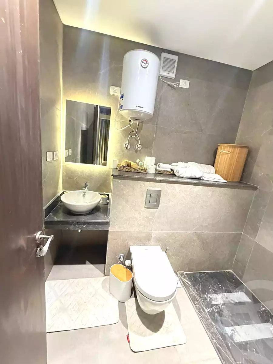 https://aqarmap.com.eg/ar/listing/6725466-for-sale-cairo-el-sheikh-zayed-city-compounds-zyd-wr-llttwyr-z-tower