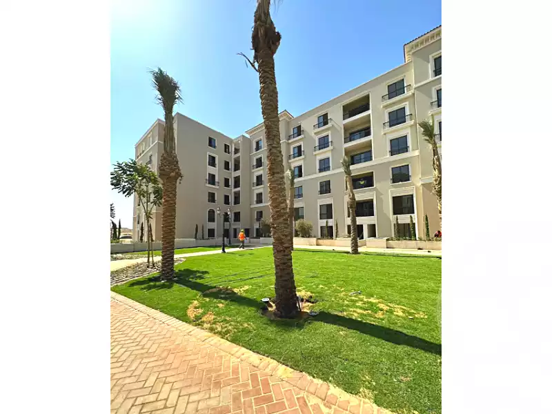 https://aqarmap.com.eg/en/listing/6725541-for-sale-cairo-el-sheikh-zayed-city-compounds-kmbwnd-fyldj-wyst-dr-llttwyr
