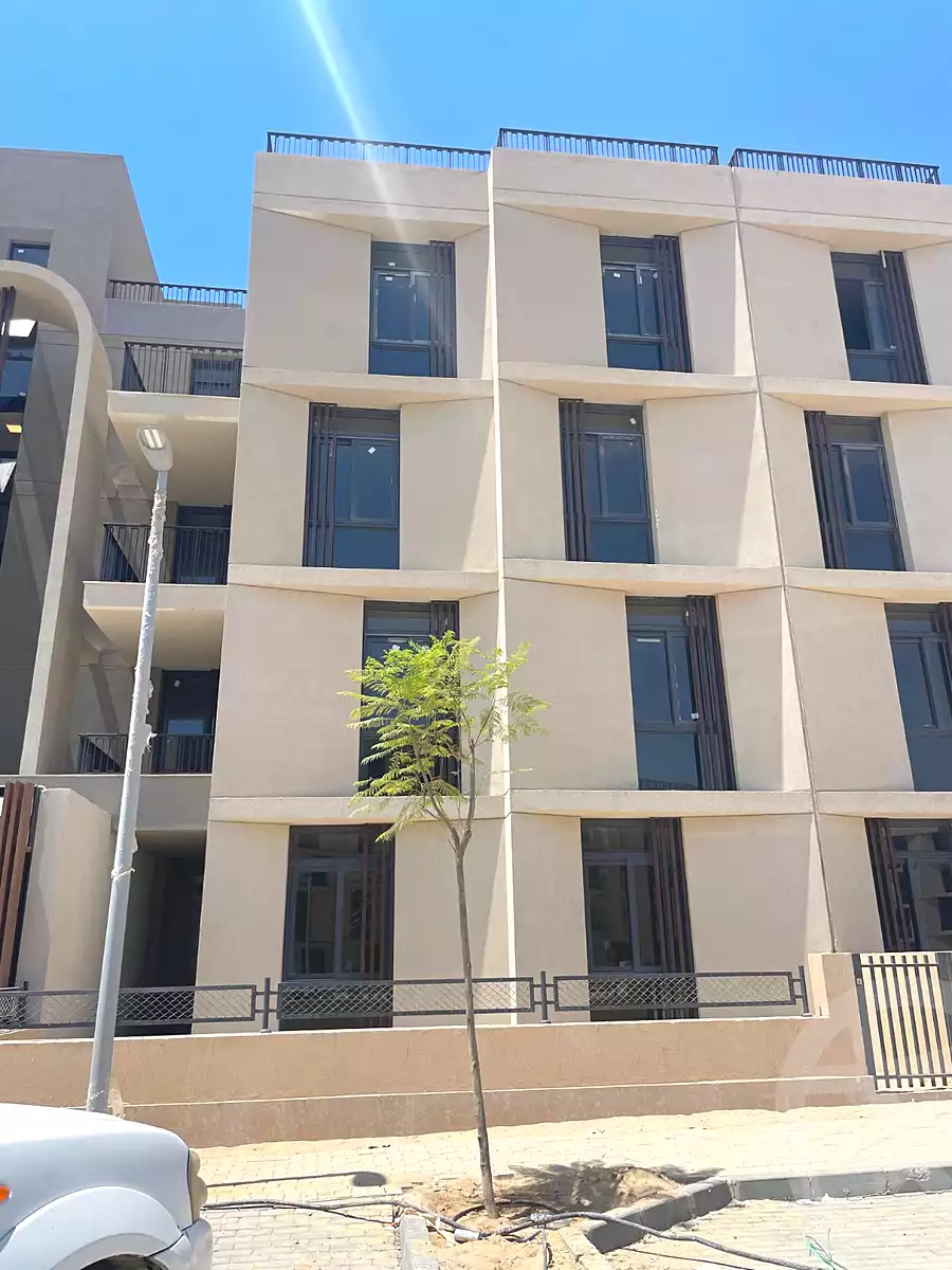 https://aqarmap.com.eg/ar/listing/6725573-for-sale-cairo-el-sheikh-zayed-city-lshykh-zyd-ljdyd-karmell-compound-sodic