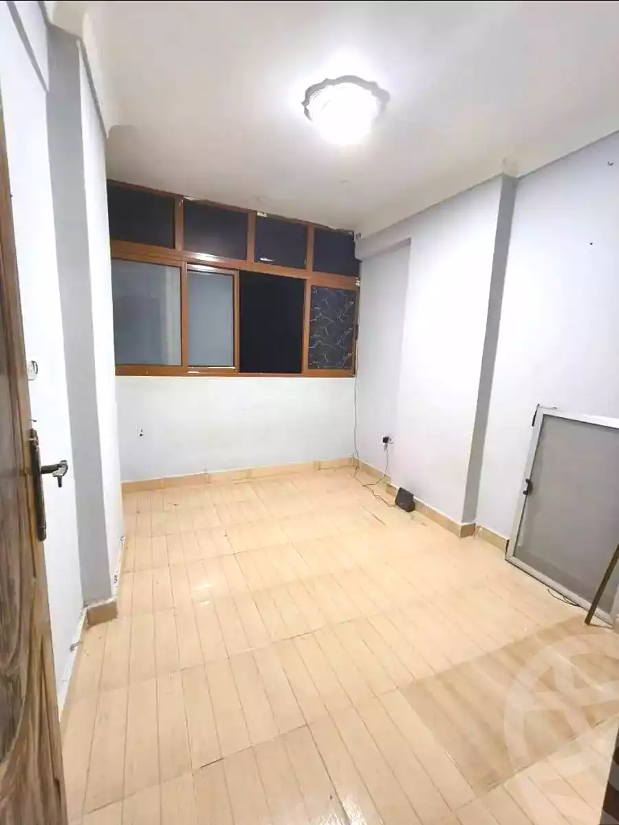 https://aqarmap.com.eg/ar/listing/6725945-for-sale-alexandria-lsywf-el-falki