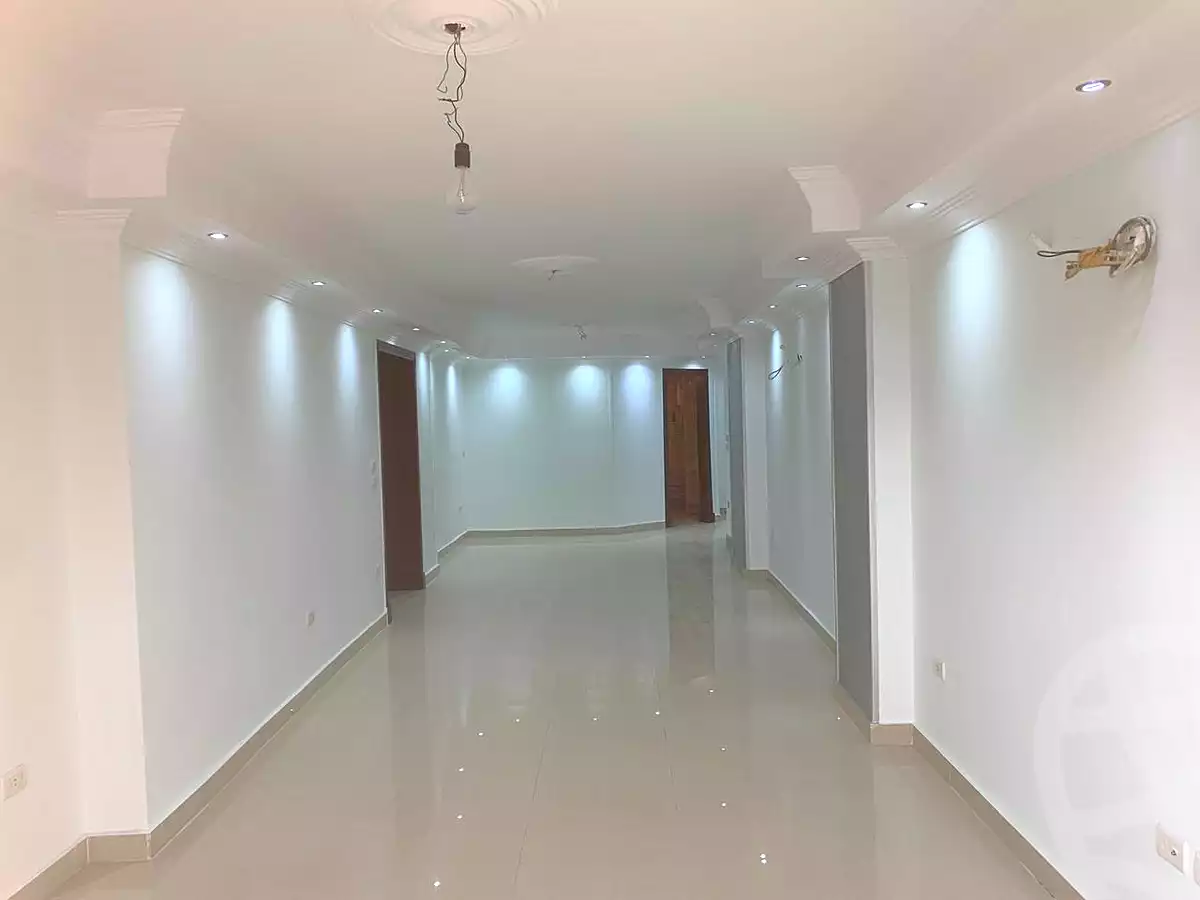https://aqarmap.com.eg/ar/listing/6726069-for-rent-cairo-el-sheikh-zayed-city-el-hay-el-rabeaa-lhy-lrb