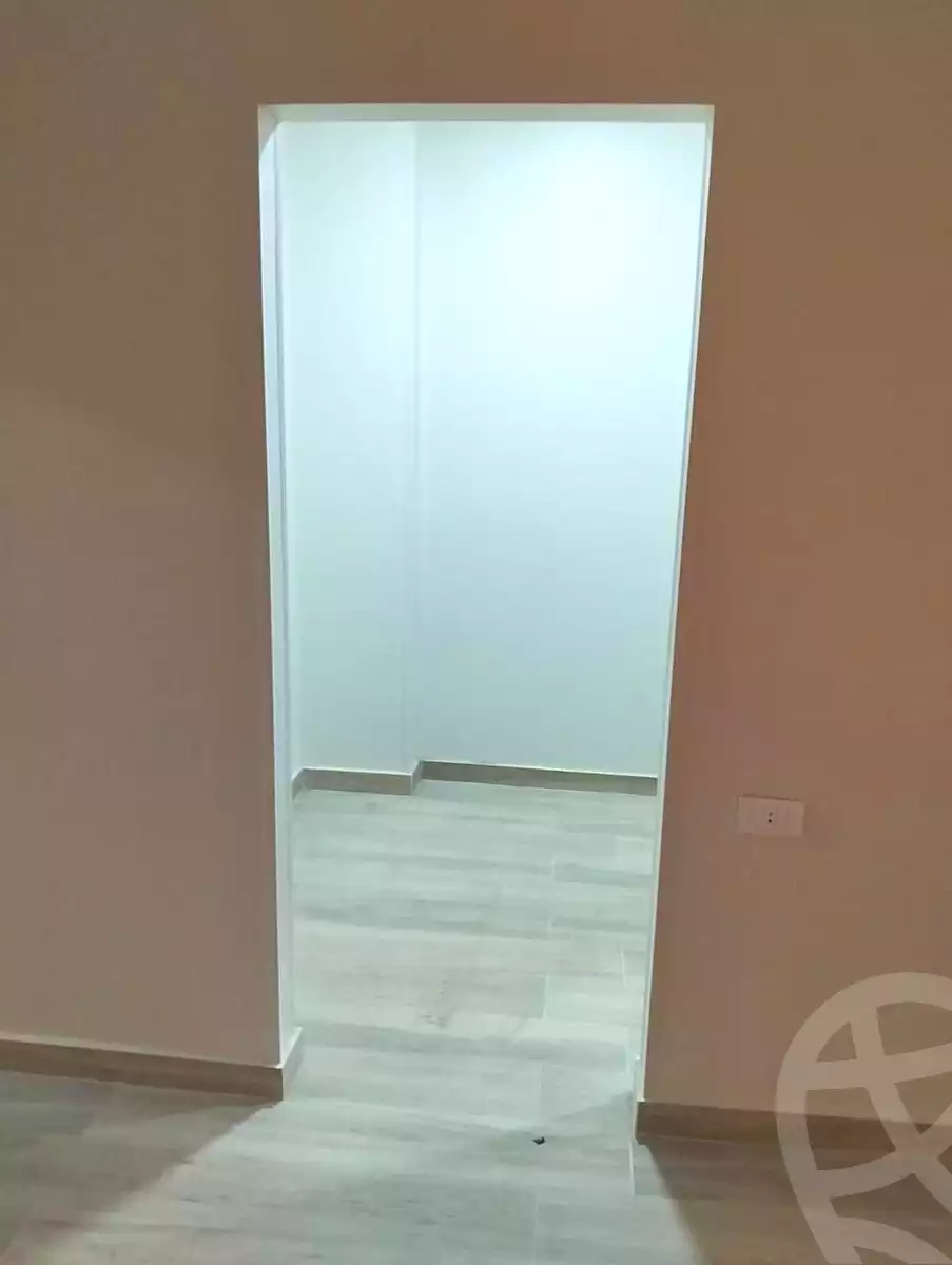 https://aqarmap.com.eg/ar/listing/6726113-for-rent-cairo-6th-of-october-el-tawsaat-el-shamalya-hy-2000-qt