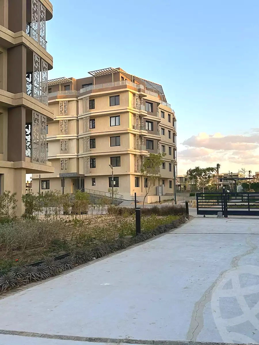 https://aqarmap.com.eg/ar/listing/6726421-for-sale-cairo-6th-of-october-hadaeq-october-kmbwnd-fy-hdyq-ktwbr-badya-compound-palm-hills