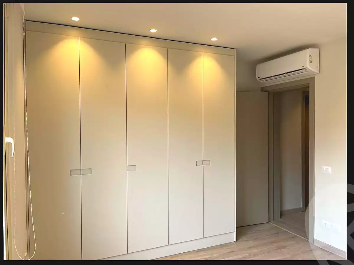 https://aqarmap.com.eg/en/listing/6726684-for-sale-cairo-el-sheikh-zayed-city-compounds-jewar