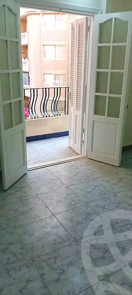 https://aqarmap.com.eg/en/listing/6727087-for-sale-alexandria-el-mandara-alex-el-mandara-bahri