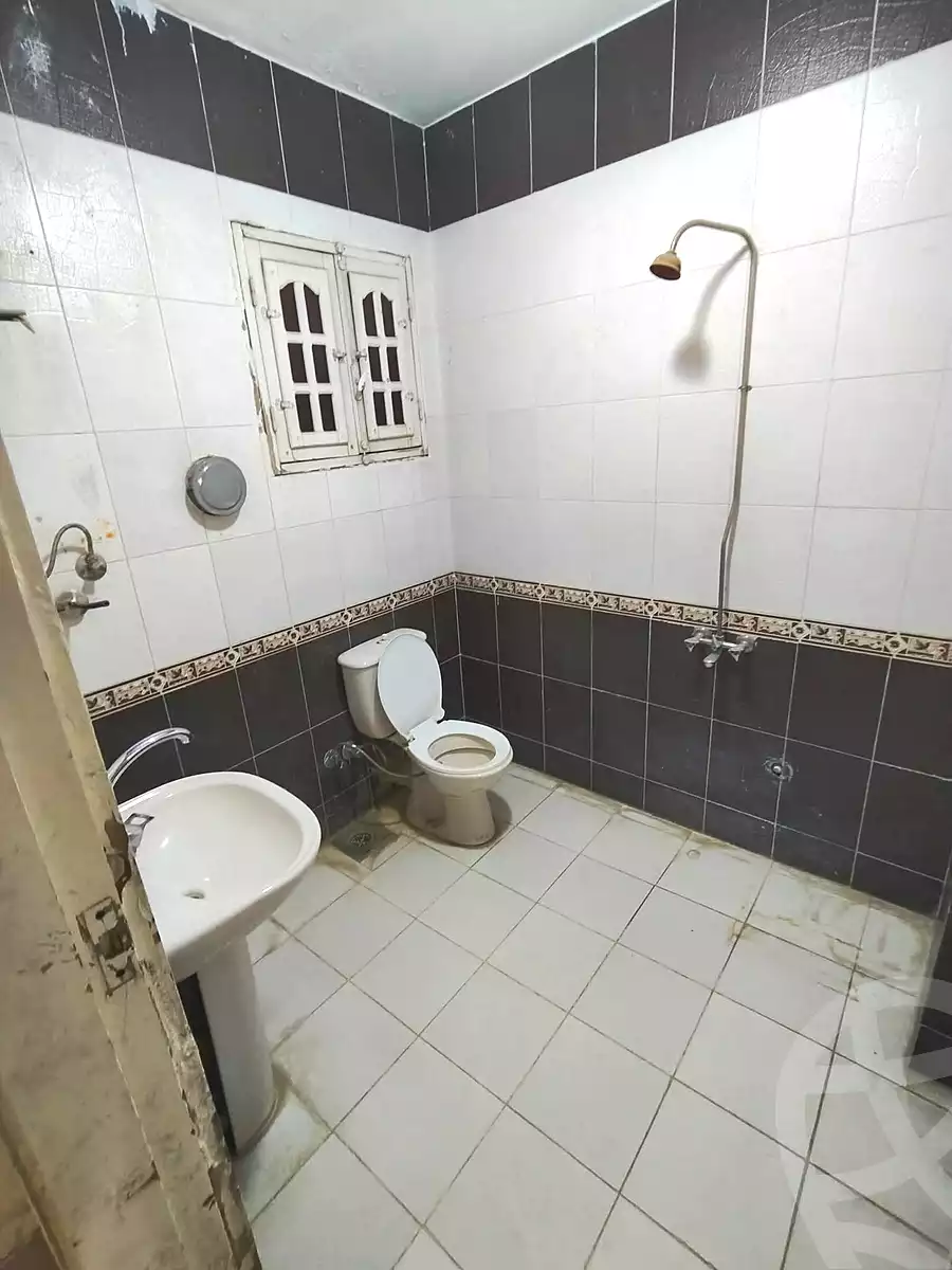 https://aqarmap.com.eg/ar/listing/6727575-for-rent-cairo-helwan-hadayek-helwan-nile-corniche-st