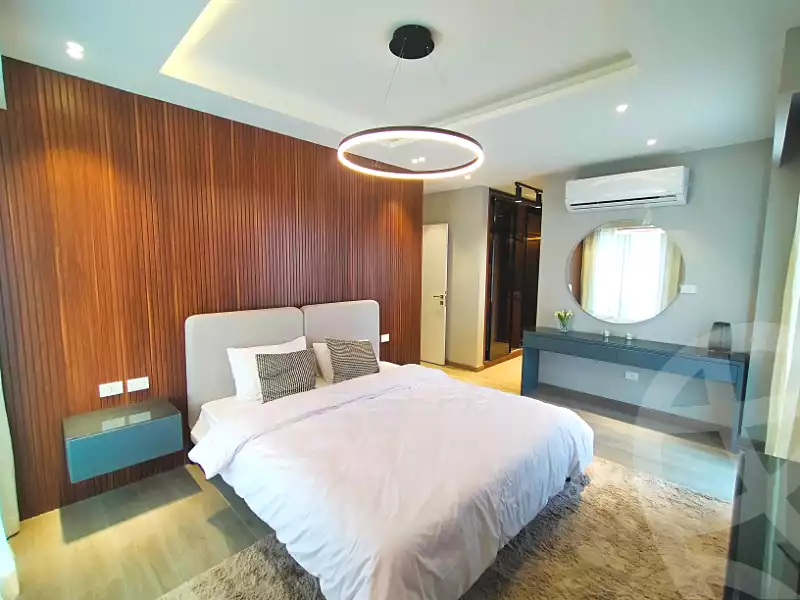 https://aqarmap.com.eg/ar/listing/6727973-for-sale-cairo-el-sheikh-zayed-city-compounds-kmbwnd-fyldj-wyst-dr-llttwyr