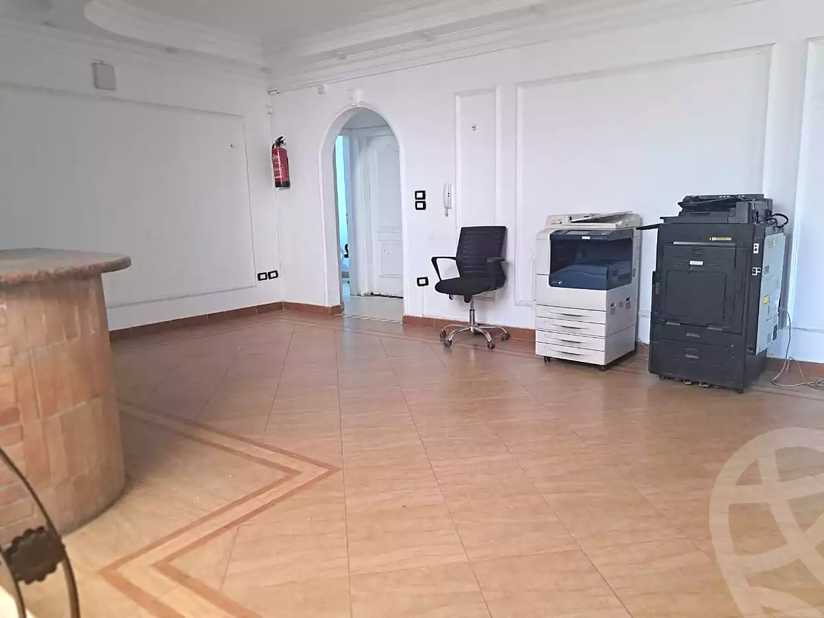 https://aqarmap.com.eg/ar/listing/6728567-for-rent-cairo-el-sheikh-zayed-city-el-hay-elthany-lbstn