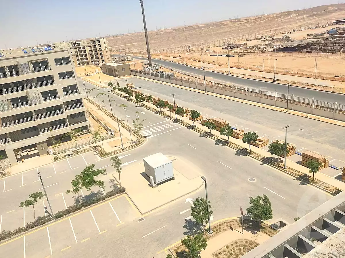 https://aqarmap.com.eg/ar/listing/6728753-for-sale-cairo-new-administrative-capital-r4-village-de-la-capitale-palm-hills