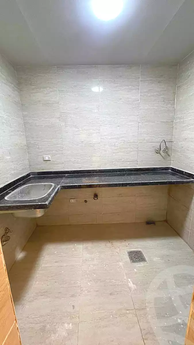 https://aqarmap.com.eg/ar/listing/6729345-for-sale-alexandria-l-jmy-lbytsh-ibrahim-othman-st