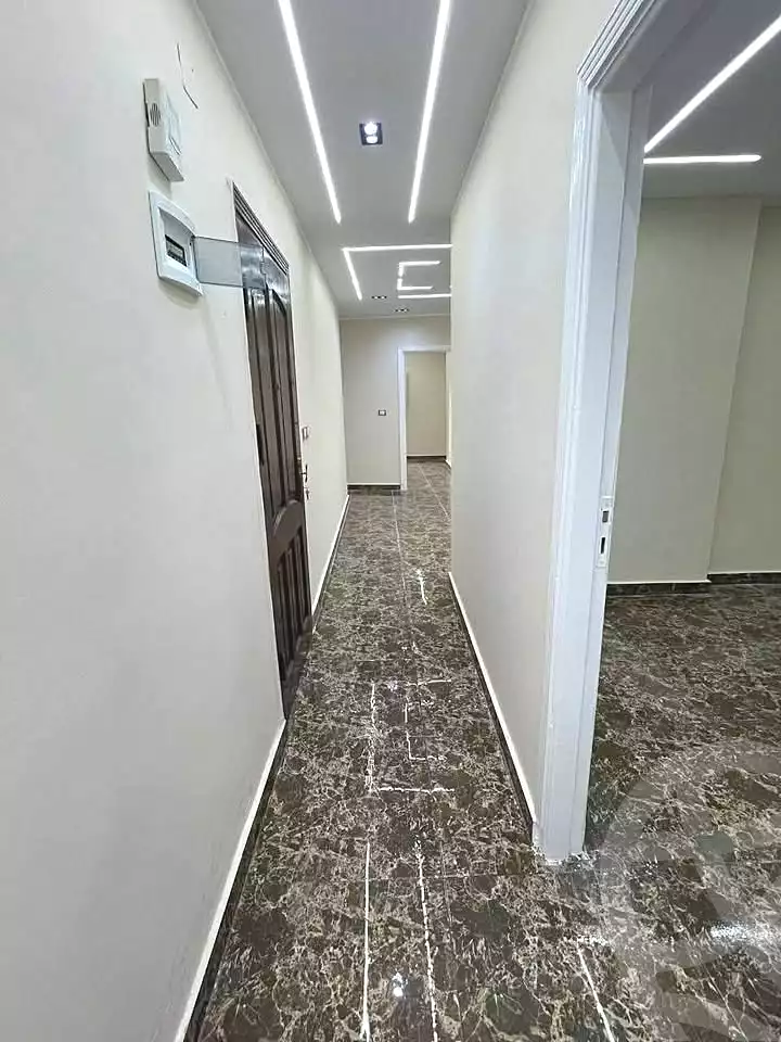 https://aqarmap.com.eg/ar/listing/6729396-for-sale-alexandria-l-jmy-lbytsh-ain-shams-st