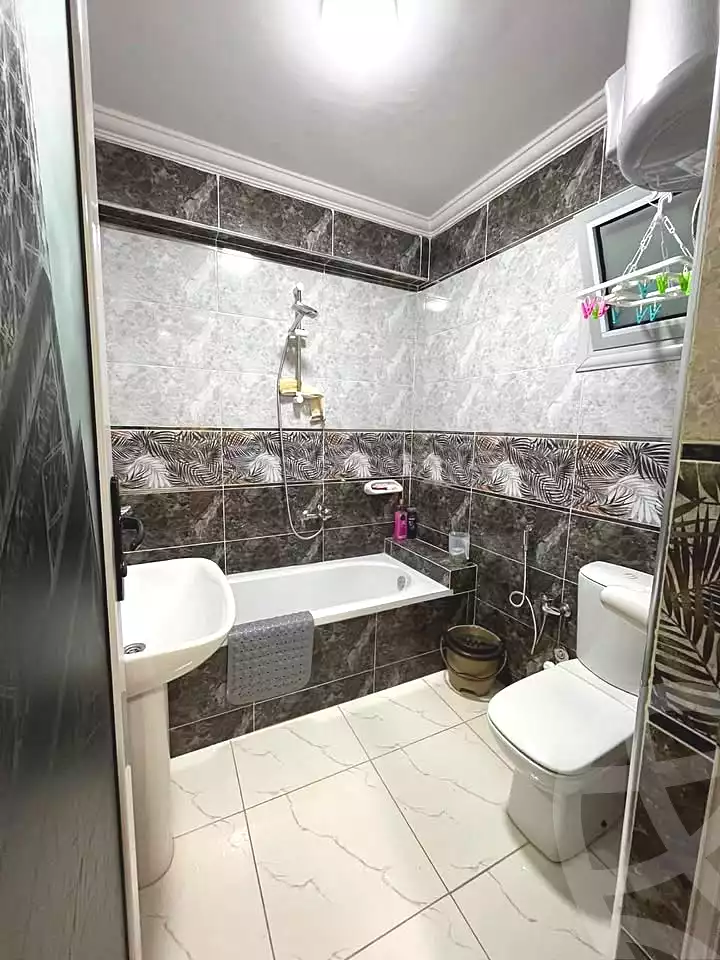 https://aqarmap.com.eg/ar/listing/6729414-for-sale-alexandria-l-jmy-lbytsh-ibrahim-othman-st