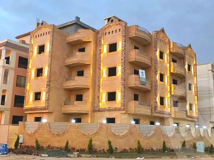 https://aqarmap.com.eg/ar/listing/6730485-for-sale-cairo-6th-of-october-el-tawsaat-el-shamalya-hy-2000-qt