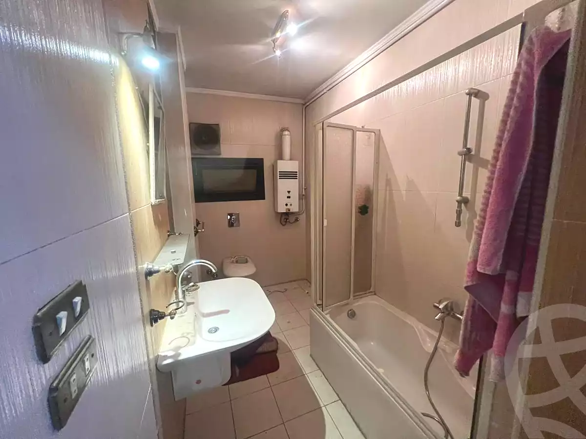 https://aqarmap.com.eg/en/listing/6731406-for-rent-cairo-dokki-mohey-el-din-abo-el-ezz