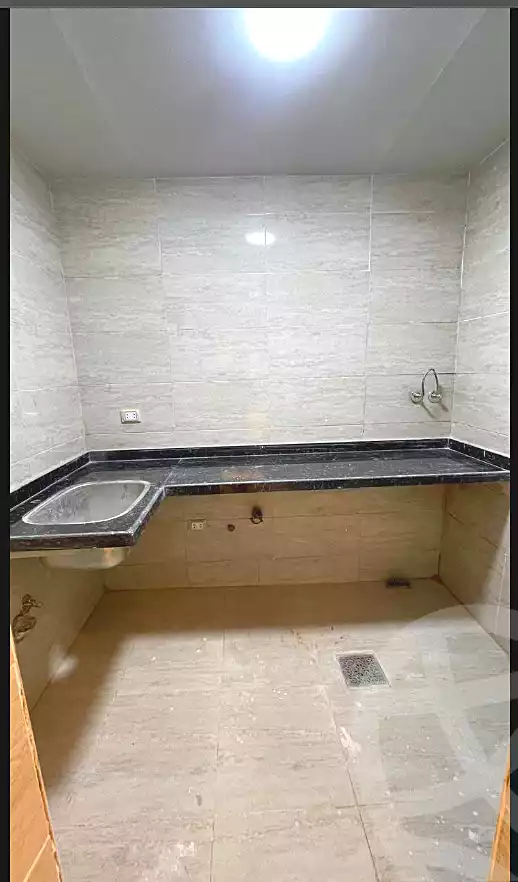 https://aqarmap.com.eg/en/listing/6731400-for-sale-alexandria-l-jmy-lbytsh-ibrahim-othman-st