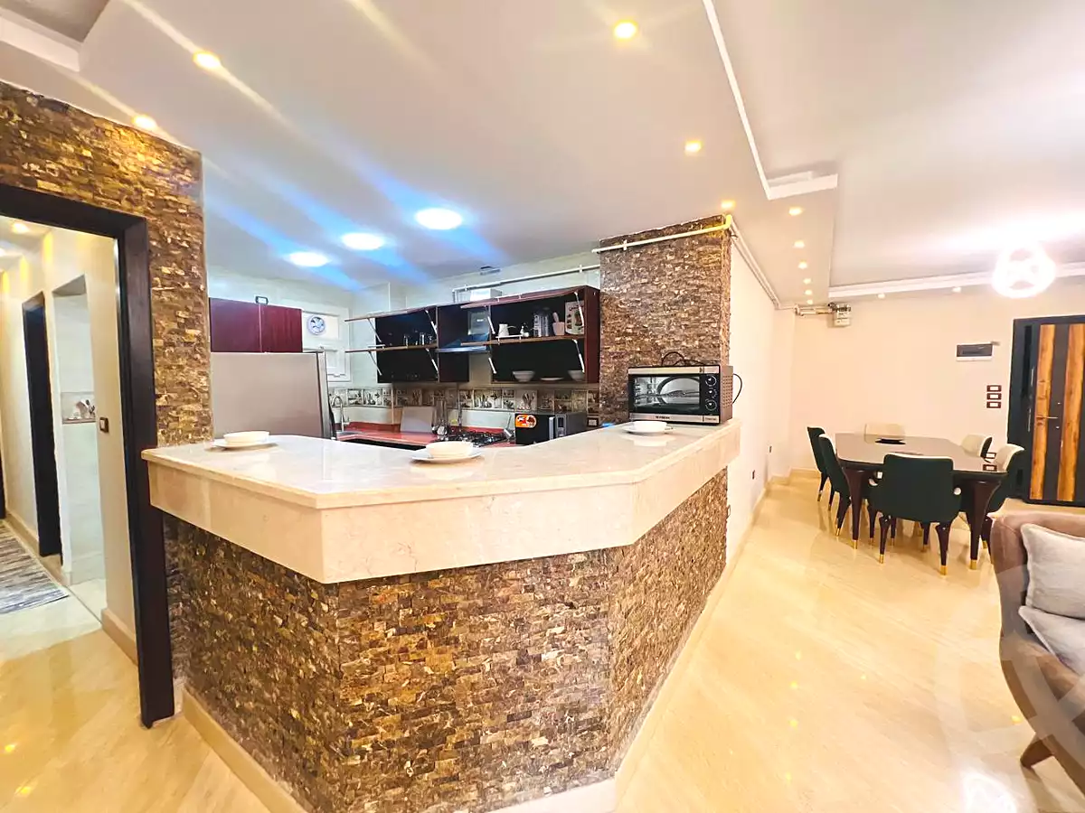 https://aqarmap.com.eg/ar/listing/6086645-for-rent-cairo-manial-shr-lkhshyd