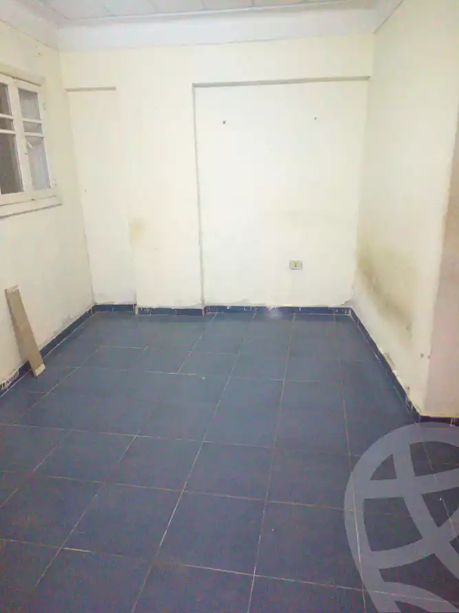 https://aqarmap.com.eg/ar/listing/6704987-for-sale-alexandria-sydy-bshr-shr-mlk-hfny