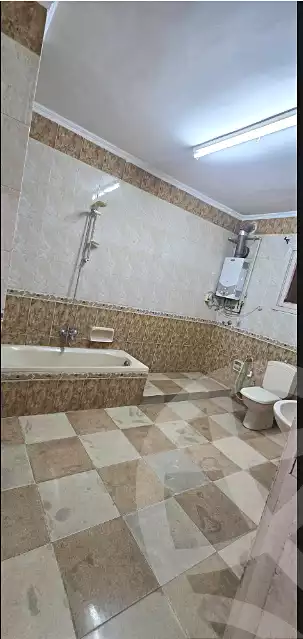 https://aqarmap.com.eg/ar/listing/6733053-for-rent-cairo-helwan-helwan-el-sharkeya-heidar-st
