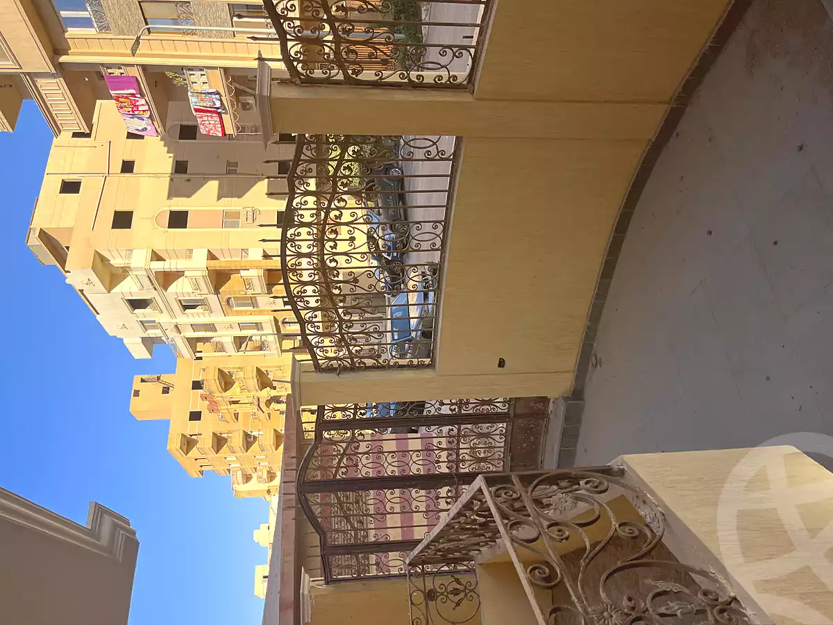https://aqarmap.com.eg/ar/listing/6733044-for-sale-cairo-new-cairo-compounds-el-mostashareen-compound