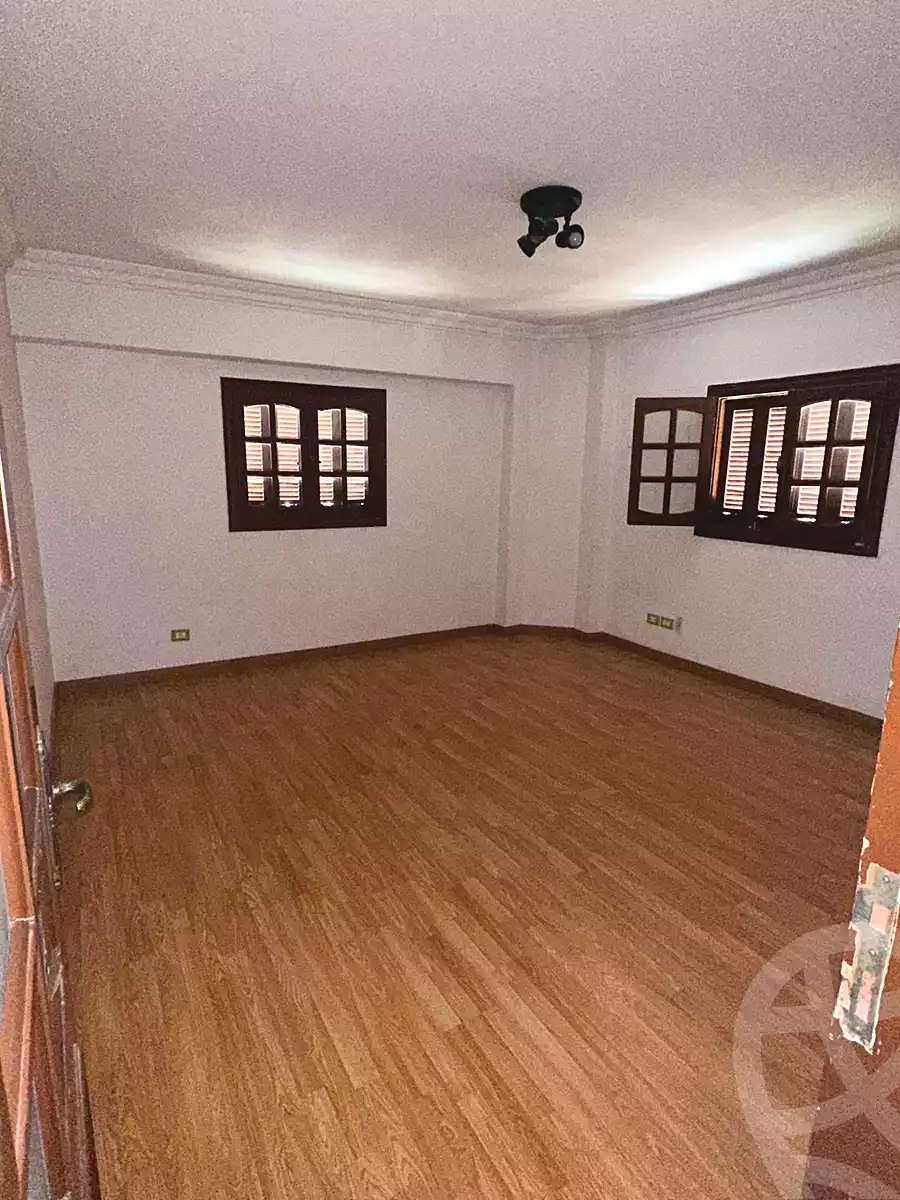 https://aqarmap.com.eg/ar/listing/6733141-for-rent-cairo-new-cairo-el-ahyaa-fourth-neighborhood-street-1