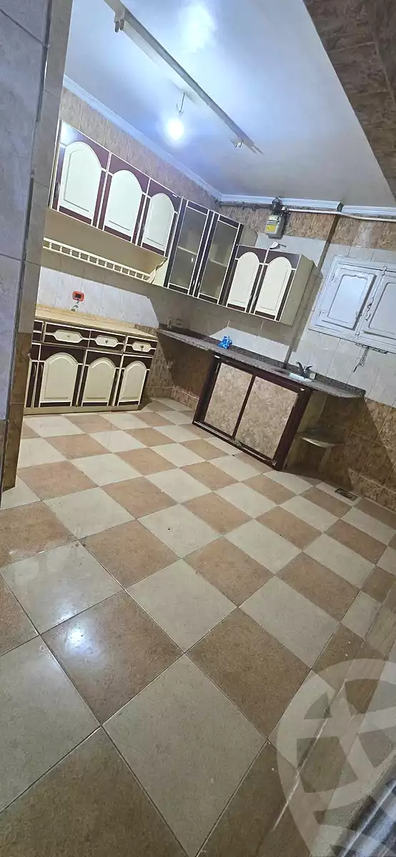https://aqarmap.com.eg/ar/listing/6733249-for-rent-cairo-helwan-helwan-el-sharkeya-heidar-st