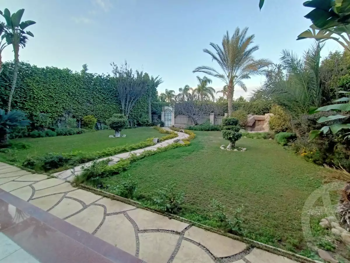 https://aqarmap.com.eg/en/listing/6733425-for-sale-cairo-el-sheikh-zayed-city-compounds-el-rabwa