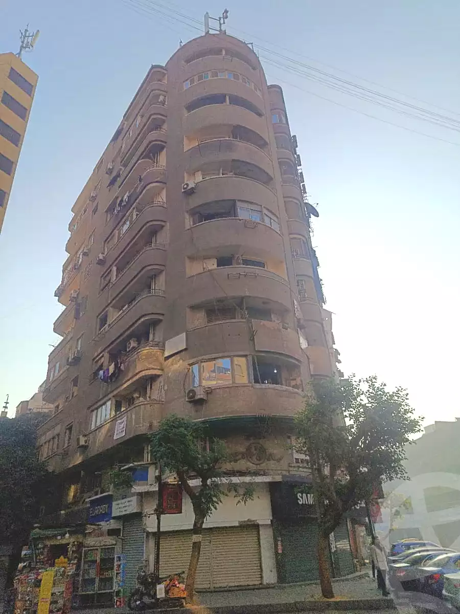 https://aqarmap.com.eg/en/listing/6728812-for-sale-cairo-downtown-abdeen-abd-el-aziz-st