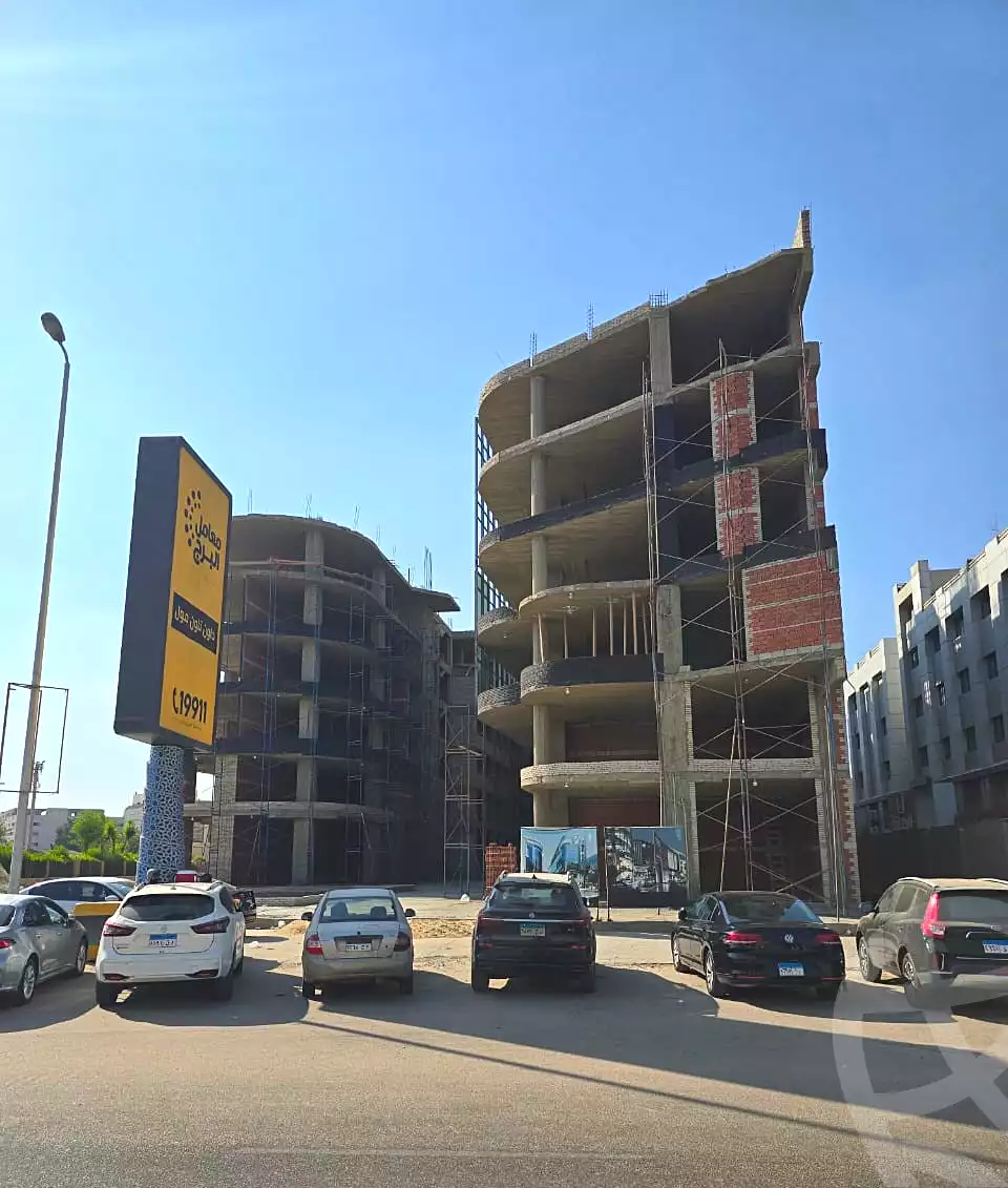 https://aqarmap.com.eg/en/listing/6733449-for-sale-cairo-el-sheikh-zayed-city-compounds-101-mall-premium