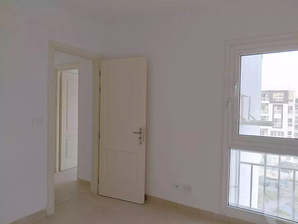 https://aqarmap.com.eg/ar/listing/6733455-for-sale-cairo-new-cairo-madinaty-twelfth-zone-buildings-madinaty-b-12
