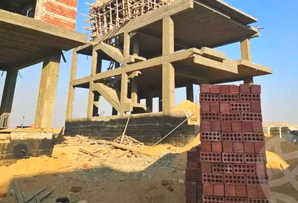https://aqarmap.com.eg/ar/listing/6733614-for-sale-cairo-new-cairo-compounds-telal-east-compound-roya