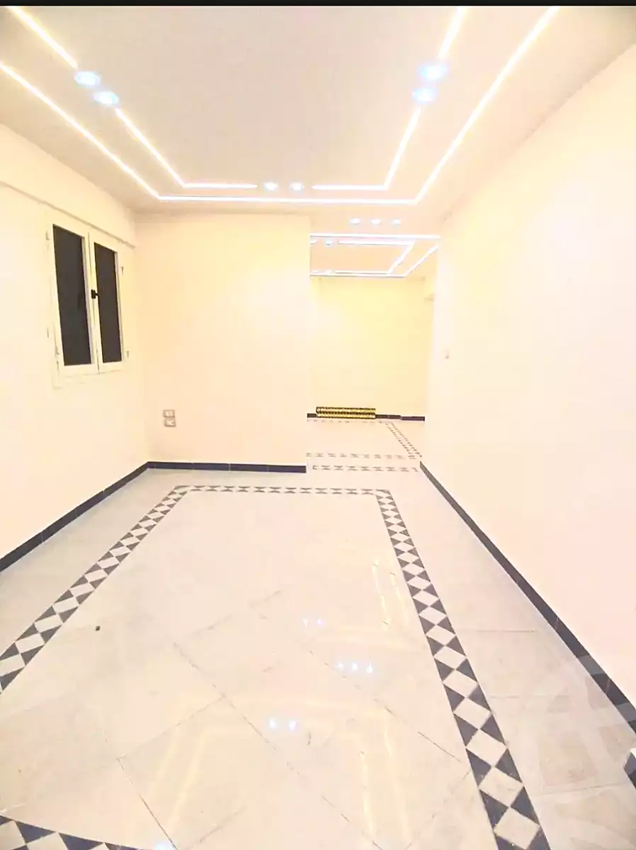 https://aqarmap.com.eg/ar/listing/6733708-for-sale-alexandria-miami-el-gaish-rd-st