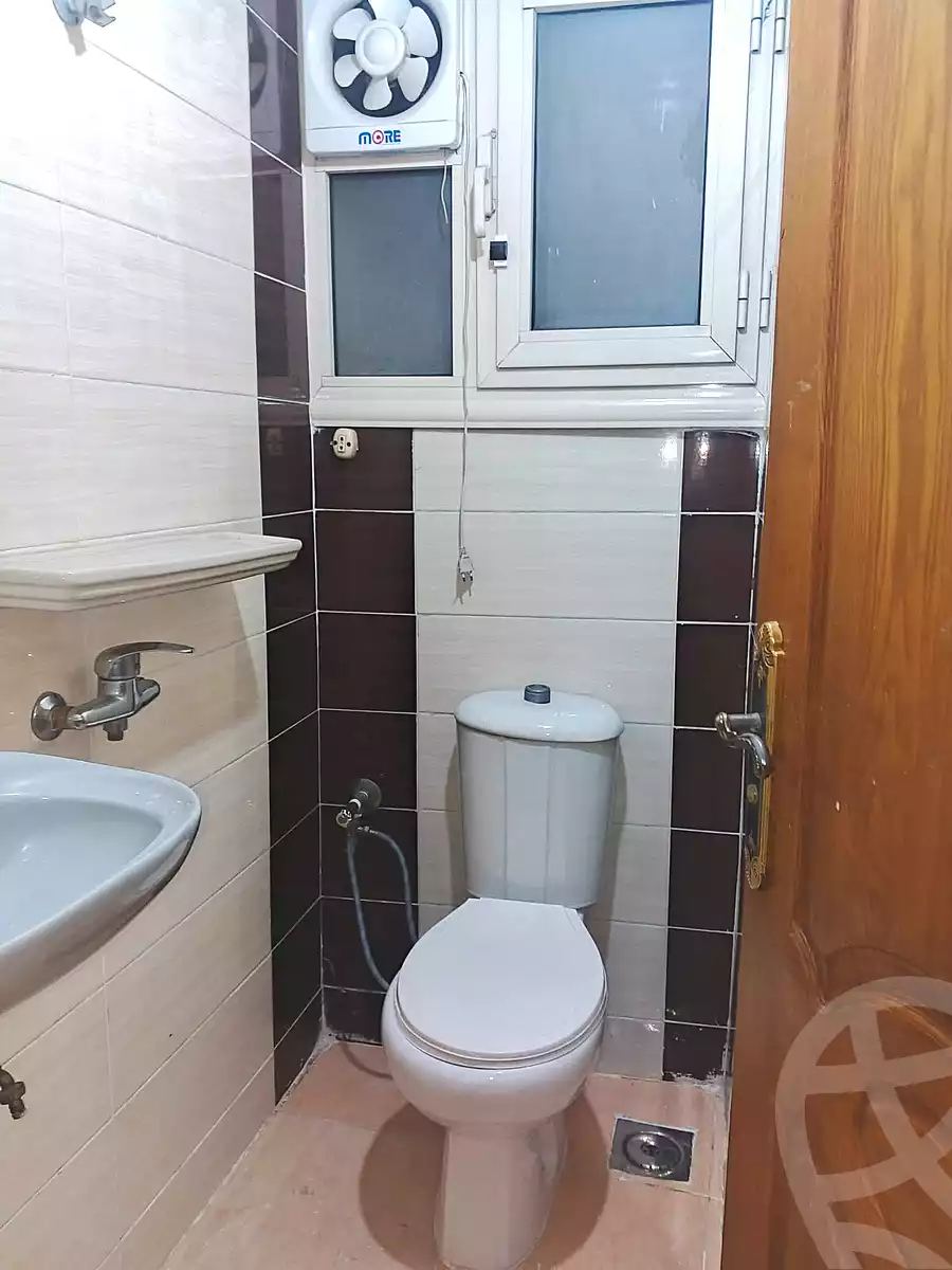 https://aqarmap.com.eg/ar/listing/6734990-for-rent-cairo-ain-shams-jsr-lswys