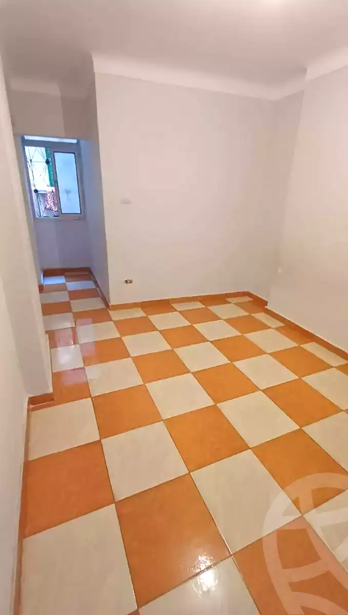 https://aqarmap.com.eg/ar/listing/6736508-for-rent-alexandria-moharram-bey-amir-el-bahr-st