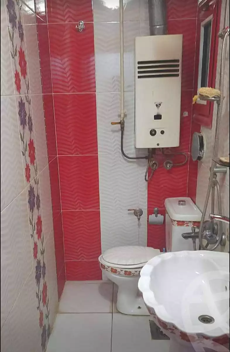 https://aqarmap.com.eg/ar/listing/6736588-for-sale-cairo-helwan-american-project-neighborhood-2