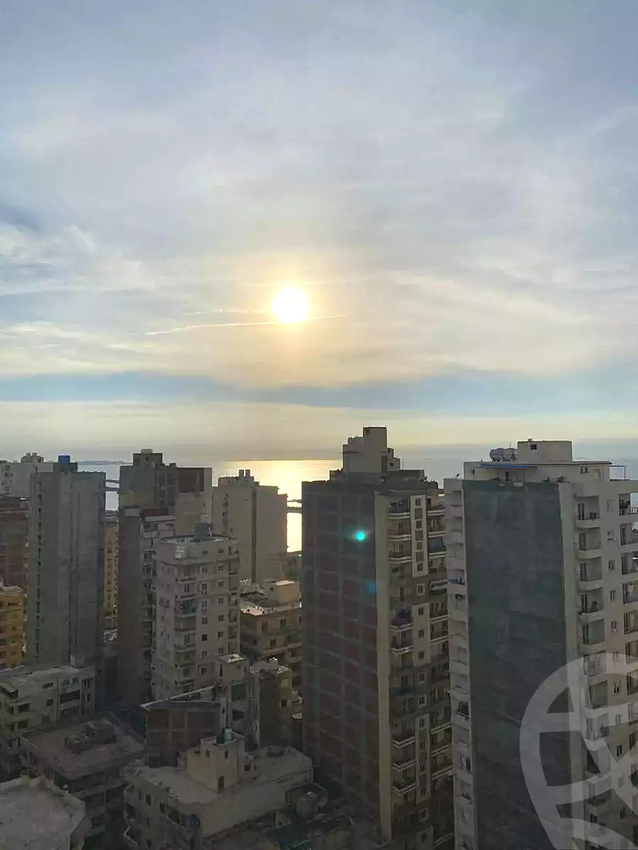 https://aqarmap.com.eg/ar/listing/6736652-for-sale-alexandria-miami-khld-bn-lwlyd